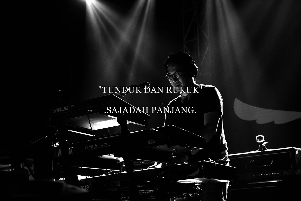 MusicaStudios's tweet photo. Penasaran sama 'Sajadah Panjang' @NOAH_ID? Aktifkan RBTnya ketik MSCSJDAH kirim ke 1212(NSP) 808(IRing) 1818(XL) https://t.co/rY1sHtFJ1h