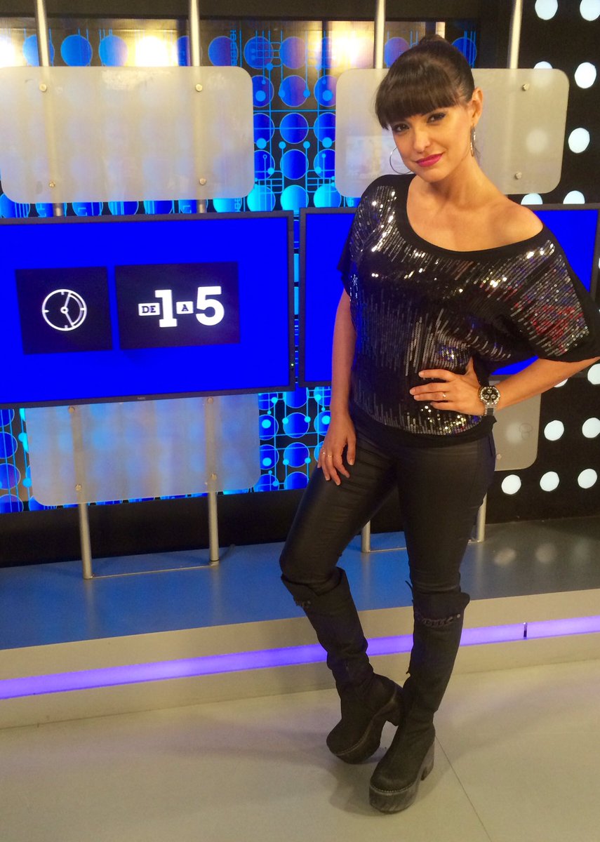 Ya en  <a href="/C5N/">C5N</a> con el genio de  <a href="/hernanlirio/">Hernán Lirio</a> outfith Morena Zapatos <a href="/FavioBenchimol/">Favio benchimol</a> no se lo pierdan!!!