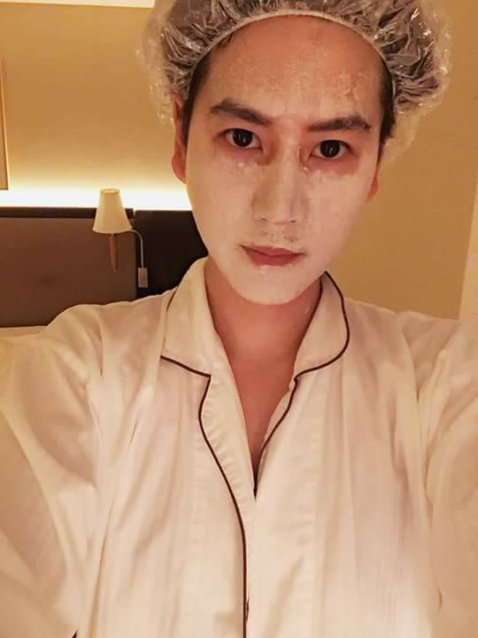 JuliFdz's tweet photo. Cho y yo en sesion de #mascarilla #yotambiensoylanoviadekyu #JoyLine #JoyProject https://t.co/2J2TBVz3UT