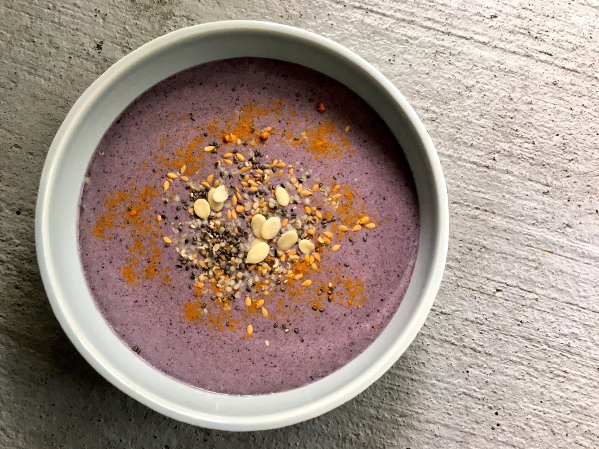 thecanaryfiles's tweet photo. Nothing like a blueberry durian #smoothie bowl to start the day! https://t.co/qKxdBeWtna