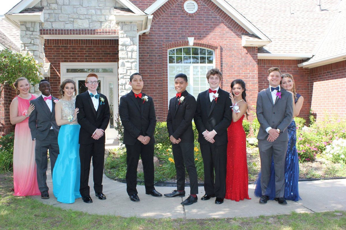hannahle_'s tweet photo. I don't know if I'll ever stop posting #prom photos. ☺️💘 https://t.co/TtZZMYeUAf
