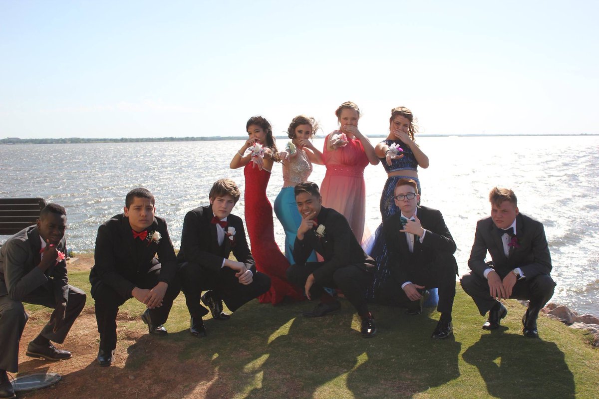 hannahle_'s tweet photo. I don't know if I'll ever stop posting #prom photos. ☺️💘 https://t.co/TtZZMYeUAf