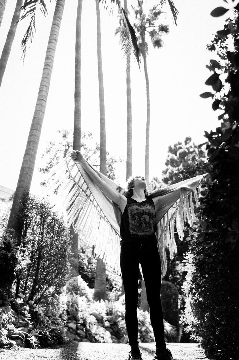 Larsen Thompson tweet media