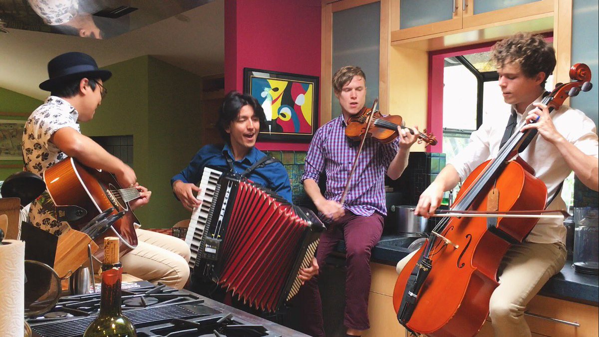 streetlightcade's tweet image. KITCHEN SESSIONS 24 IS OUT! GO EAT! 🌮