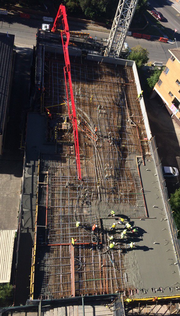 #makingliverpoolgreatagain #generalbeton #waterside #betonpumping