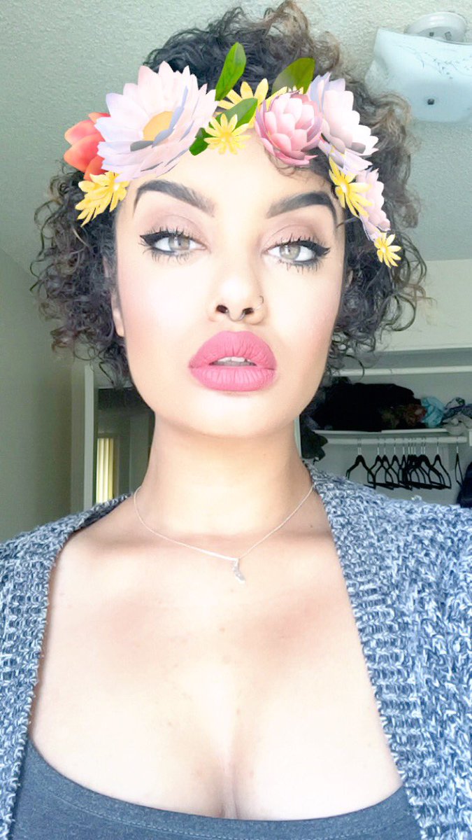 eyeamsabrina's tweet photo. Am I you yet? @Zendaya 😩 https://t.co/KIR0DXUzwv