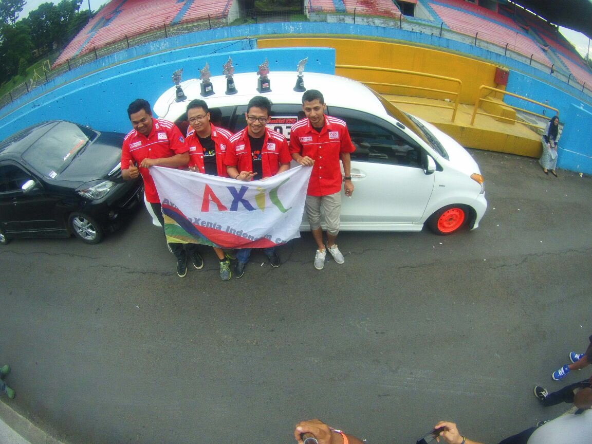 Prestasi luar biasa , 5 tropi di raih oleh dragsters <a href="/AXICinfo/">infoAXIC</a> <a href="/ji_poet/">JiPoet</a>