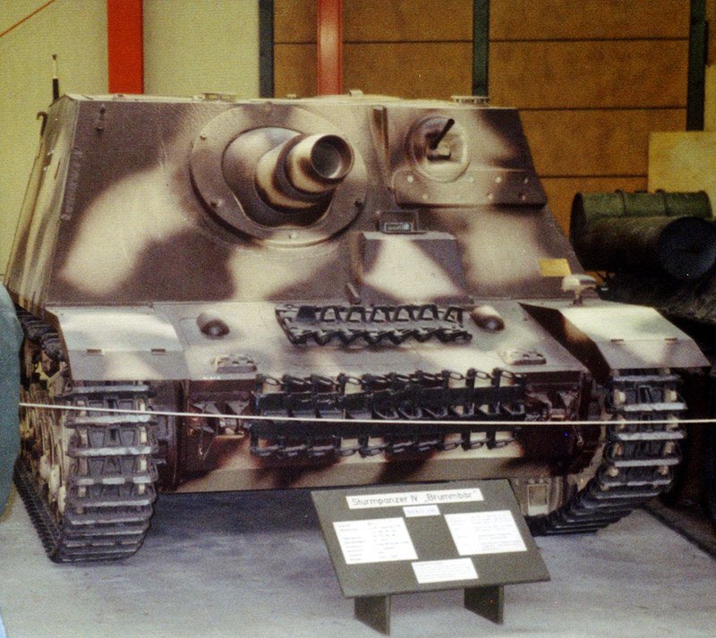 偏見で語る兵器bot Twitter पर Iv号突撃戦車ブルムベア 突撃戦車 それは三 号突撃砲の機動力と100mmのタイガー並みの正面装甲に自走重歩兵砲の大火力を併せ持ちかつ車体は信頼と実績の四号という夢の様な歩兵支援車両 Iv凸と略すとiv号突撃砲と間違えちゃうぞ 偏見で語る兵器bot Twitter पर Iv号突撃戦車ブルムベア 突撃戦車 それは三 号突撃砲の機動力と100mmのタイガー並みの正面装甲に自走重歩兵砲の大火力を併せ持ちかつ車体は信頼と実績の四号という夢の様な歩兵支援車両 Iv凸と略すとiv号突撃砲と間違えちゃうぞ