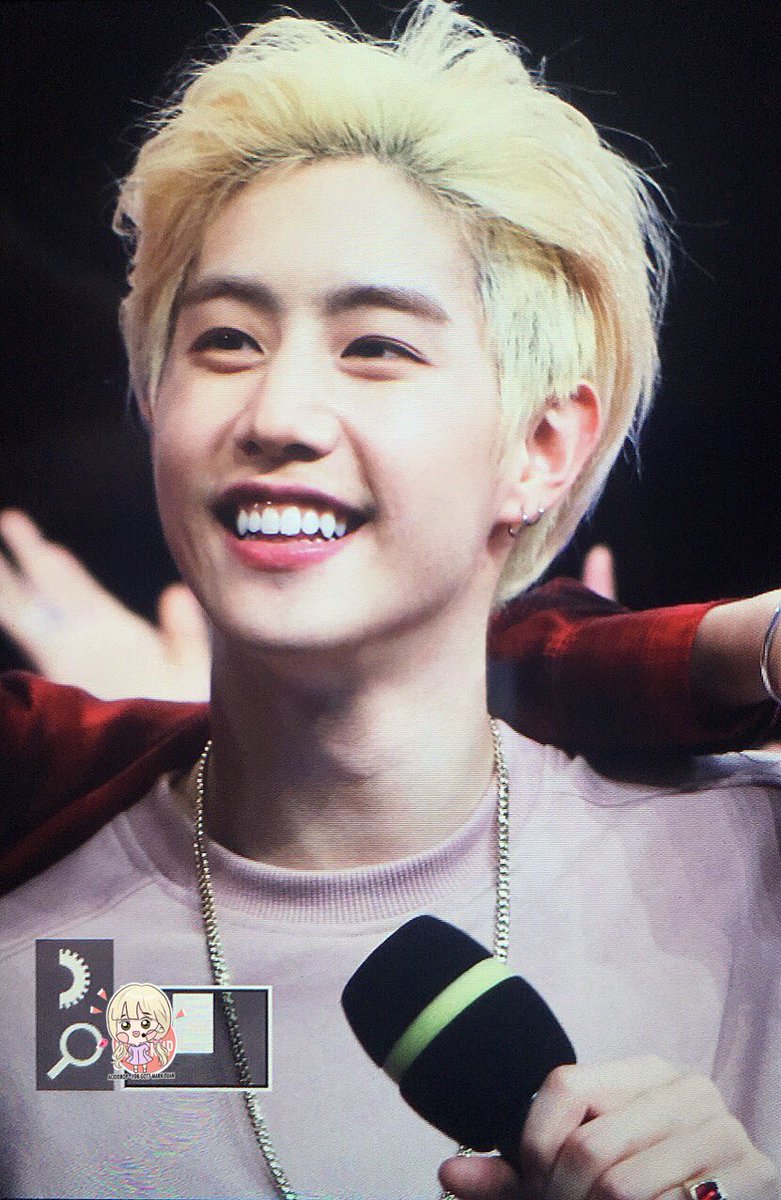 aciddrop0904's tweet photo. 160510 <PREVIEW> 
베이징 녹화🐾

#Mark #마크 #GOT7 #갓세븐 https://t.co/s2PzYEqSob
