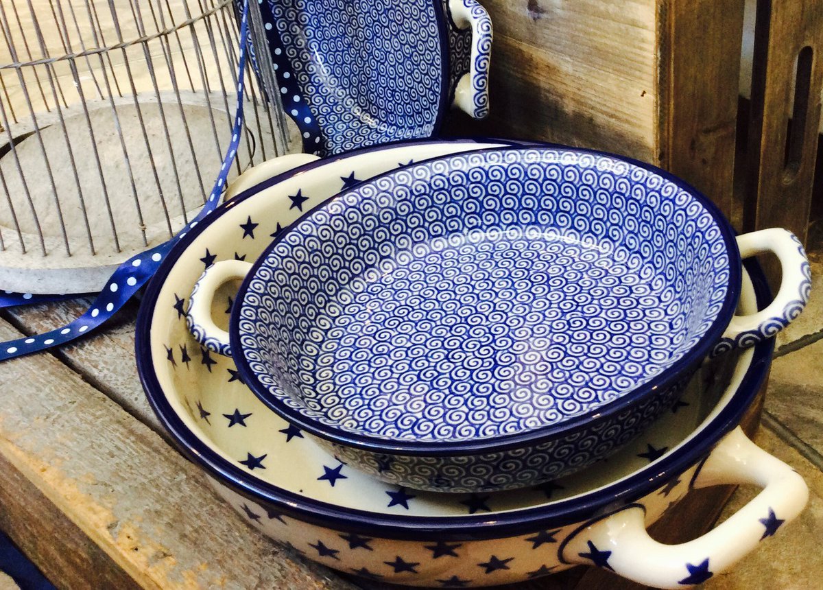 c_traditionals's tweet photo. Round dishes with handles, perfect for serving up paella or an upside down pudding #handleddish #countrytradition... https://t.co/e20dK6pmi8