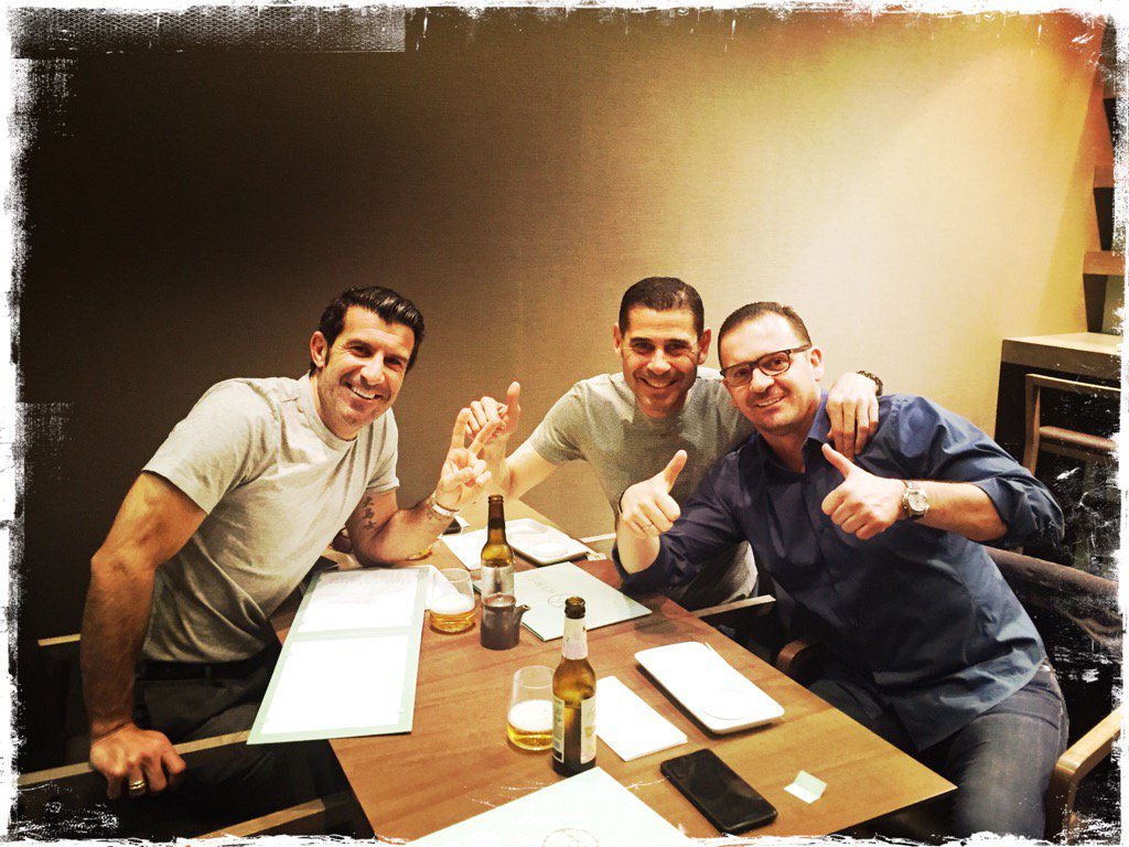 LuisFigo's tweet photo. In the way to Mexico for the FIFA congress with two good friends #Hierro #pedja ✌️ https://t.co/lKMkuPlBkn