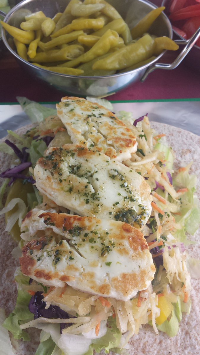 zreinfo's tweet photo. Such wonderful day @HoxtonStMarket come and enjoy our grilled halloummi and gluten free veggie frtters yummy https://t.co/qQz44HIxIe