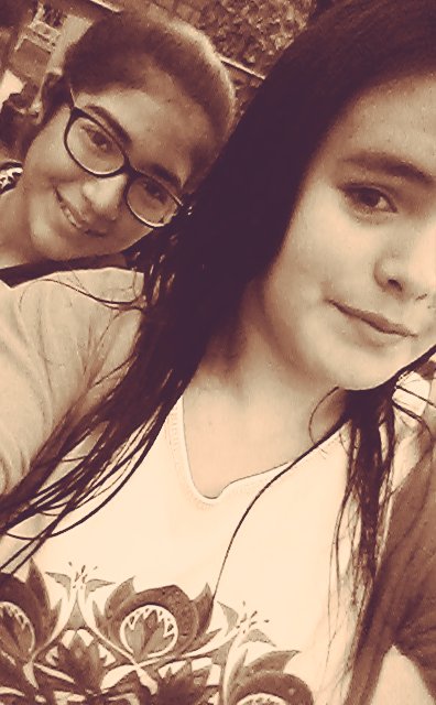 Gimecejas20's tweet photo. Ella Es con La Que Paso Miis Horass Del Diaa
Ella Es Mii Amiga 💓💞
#Tkmmmm Barby :) https://t.co/yz0w3TV1pG