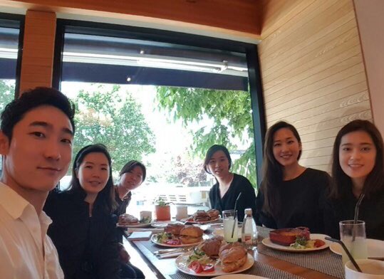 chulwanism's tweet photo. 5월 20일 페리지홀에서 공연 될 "클래식과 사랑에 빠진 배우" 예매 창입니다 ^^ 열심히 준비 중이시니 많이 보러 와 주세요 ^^ 💁 https://t.co/RFPNEKoL2h https://t.co/EZpeSlIEXs