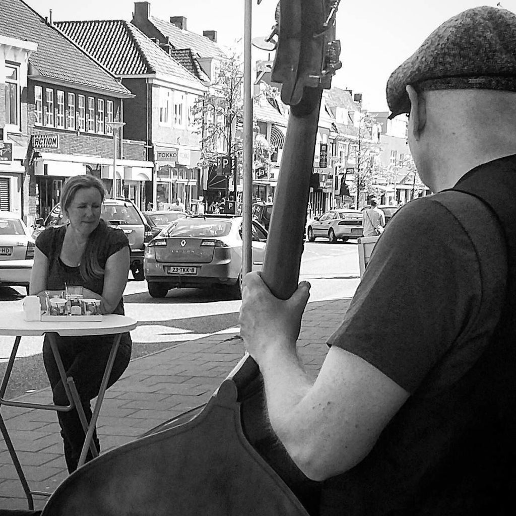 producerpassion's tweet photo. Forget drummers and guitarists, it's the doghousebassplayer! ;)
#countrymusic #duodielee #djangoreinhardt #doubleba… https://t.co/3p1JyXzOAp
