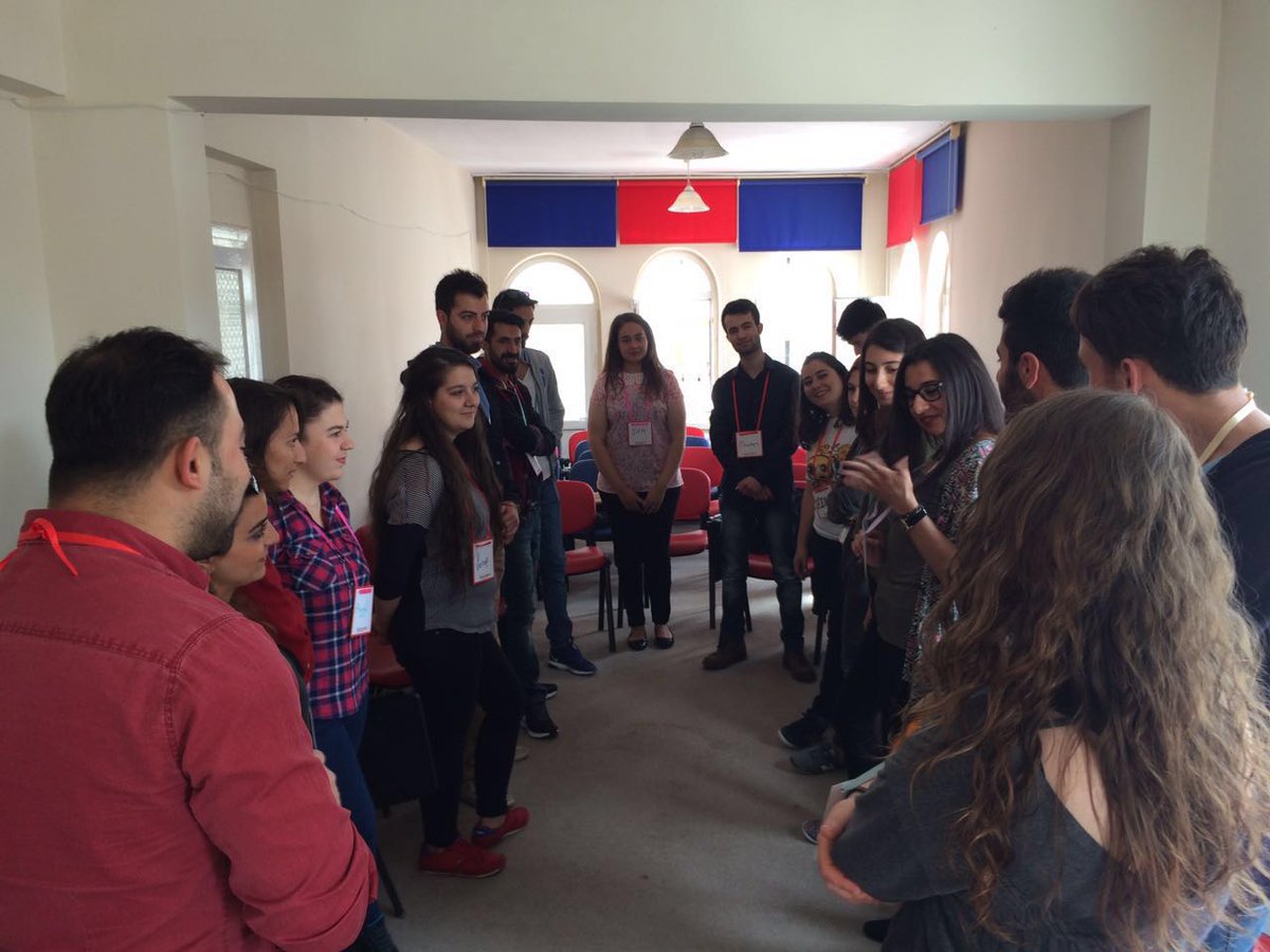 baglanamamsgh's tweet photo. Yorulmak mı, o da ne? Yorulmak nedir bilmeyen ekiplerimiz Kırşehir'de! #bağlanamam https://t.co/HoyTeUwjx4