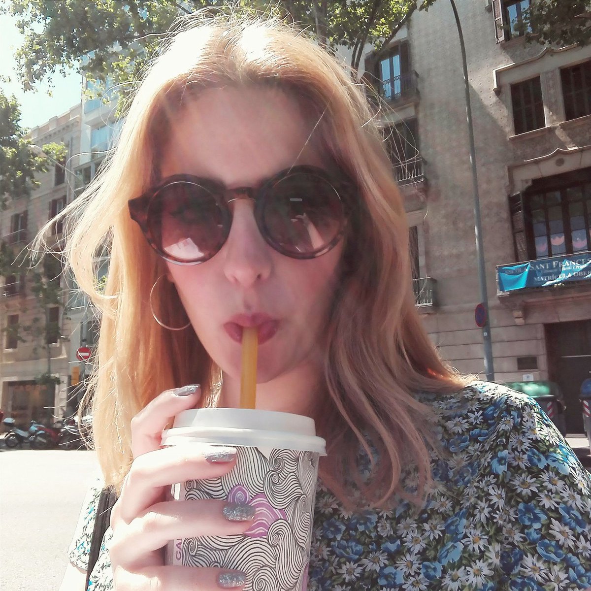 Esther_Madchen's tweet photo. En el #PS15  me volví loca con los selfies y @peeandell El gran problema: este año no tengo abono 😢 #HMxFans https://t.co/HVs0tgz3ep