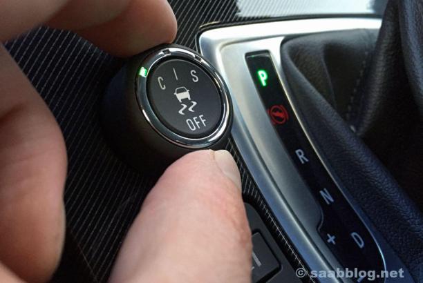 svenskatom's tweet photo. Testbericht: DriveSense Nachrüstung Saab 9-5 #Saab #DriveSense https://t.co/DFISv09MDg https://t.co/SG88uAt2AM