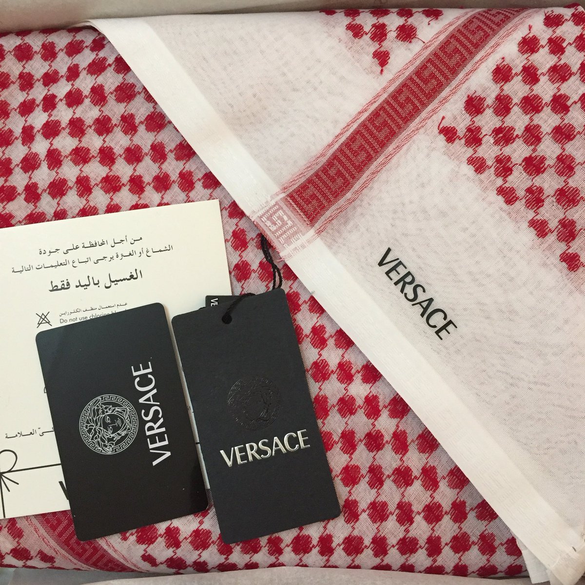 فرزاتشي غني ع التعريف
الصناعه : سويسري*
قطن100%

السعرالأصلي350
بعد التخفيض300

مقاسات/58/60/62
#صباح_الثلاثاء