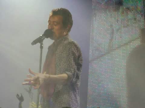 ArobesIvan's tweet photo. Manolo nos hizo vibran en Gijon.Gracias Manuel,por echar los pájaros d barro a volar y porq vendrán días!!! https://t.co/RQTAaZMR8w