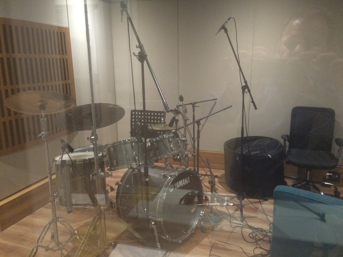 SoundHarmonics's tweet photo. Congratulations to Howard Music on their new @EarthworksAudio & @AudixMics microphones! #PM40 #DK25R #DP5a #QT40. https://t.co/cutXGBYcgD