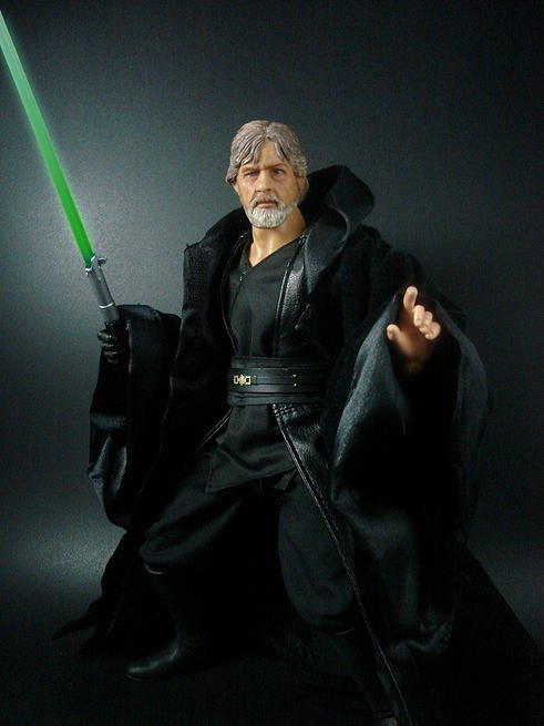 Jaydy2007's tweet photo. @hecsamu2 @HamillHimself all custom made so far... like the dark robes, too... maybe something we will see!? #W848 https://t.co/Xk3E0bYqRg