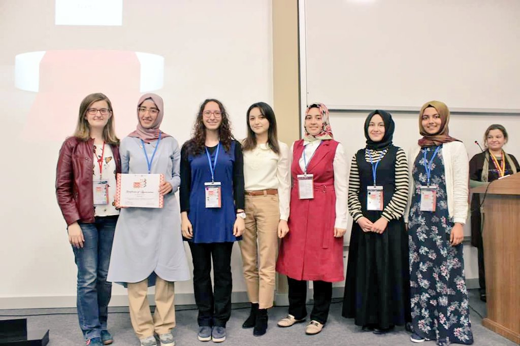 DIFEL Poster birincisi Egoli takımını tebrik ediyoruz. 👏 🎊🎉 #buişgenlerinizdevar