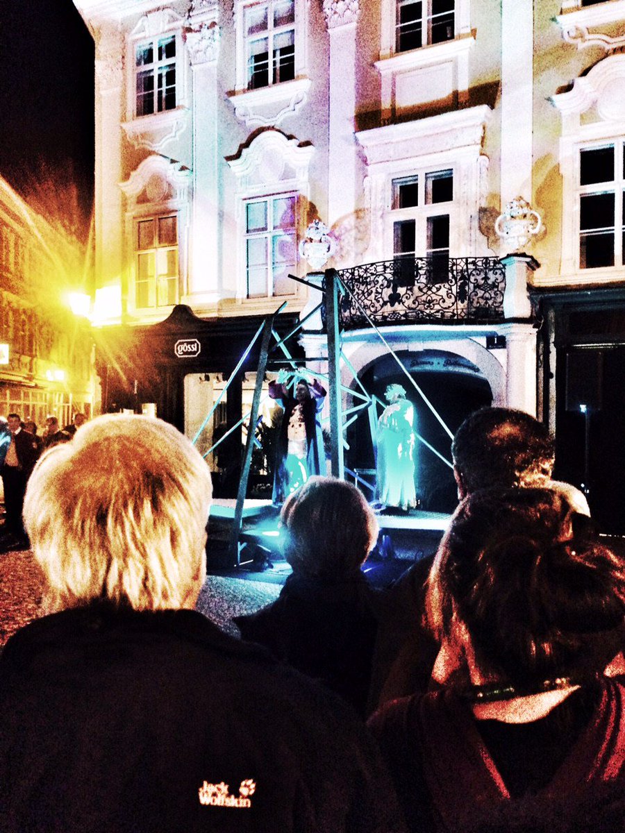 halbzeit buergertheater.wordpress.com/2016/05/10/hal…