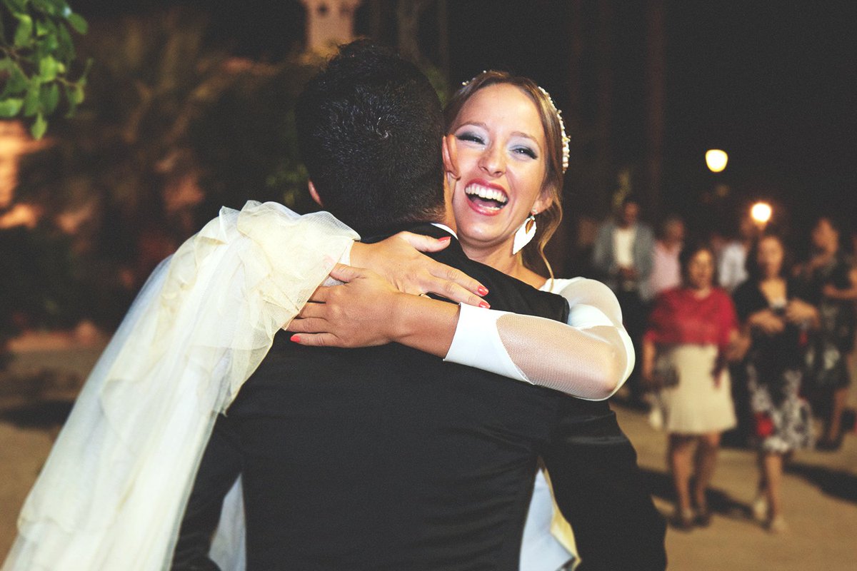 Qué me gusta acompañar a <a href="/lelepastor/">Lele</a> en bodas bonitas, como la de Lorena y Javi 💜 beatrizhidalgo.com/index.php/boda… #weddings