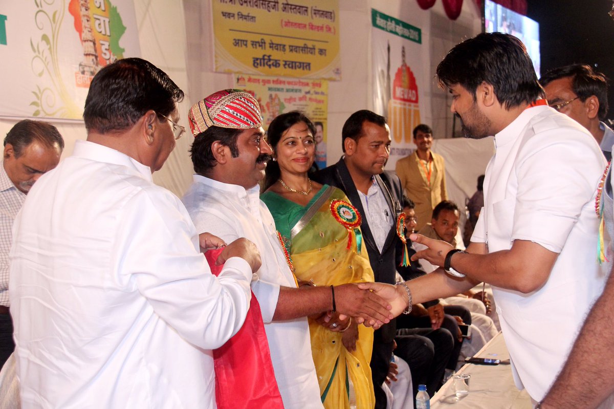 JaDeepakmumbai's tweet photo. @ramkadam Thanx Bhau for support youth https://t.co/6zTmZAiXxR