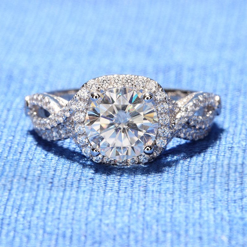 MyTransgems's tweet photo. Stunning 1 Carat Moissanite Wedding Rings https://t.co/eDC49AhBu9