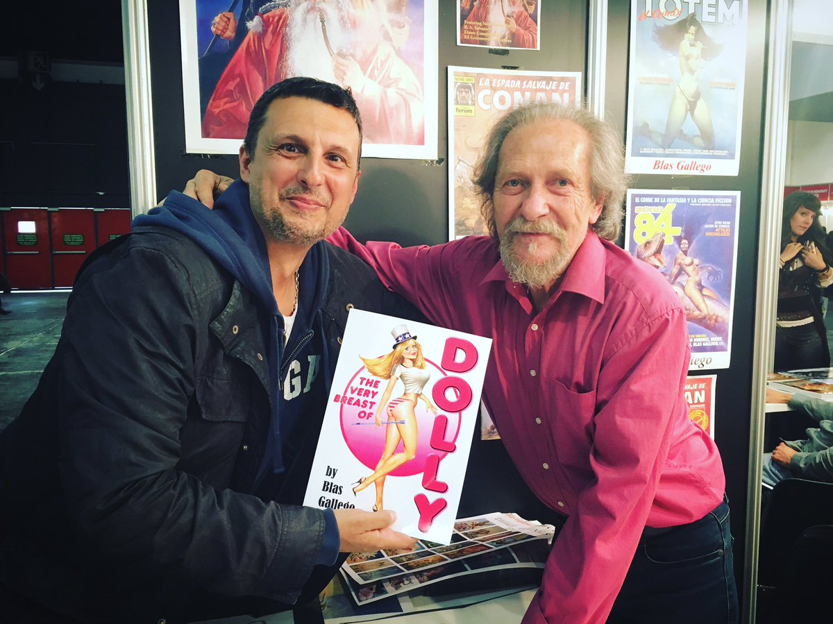 En el Salón del Cómic 🗯 con el gran <a href="/blasgallego1/">Blas Gallego</a> que nos dedicó su sexy Dolly ¡Atentos que traemos más novedades !