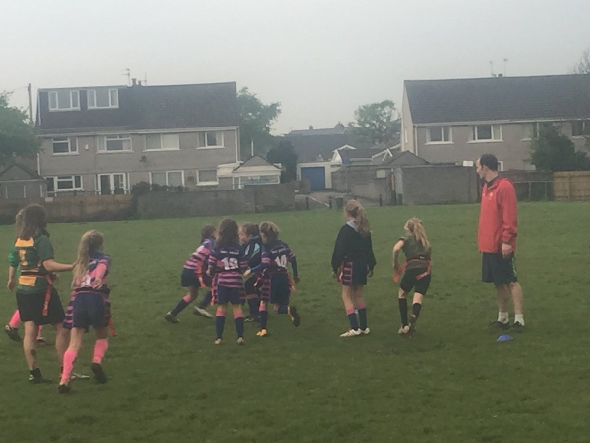 Girls getting some TAG Prac in ready for the first weekend of games <a href="/RugbyIslanders/">IslandersGirlsRugby</a> <a href="/RugbyCapitals/">Capitals W&G Rugby Hub</a> @RugbyBridgers