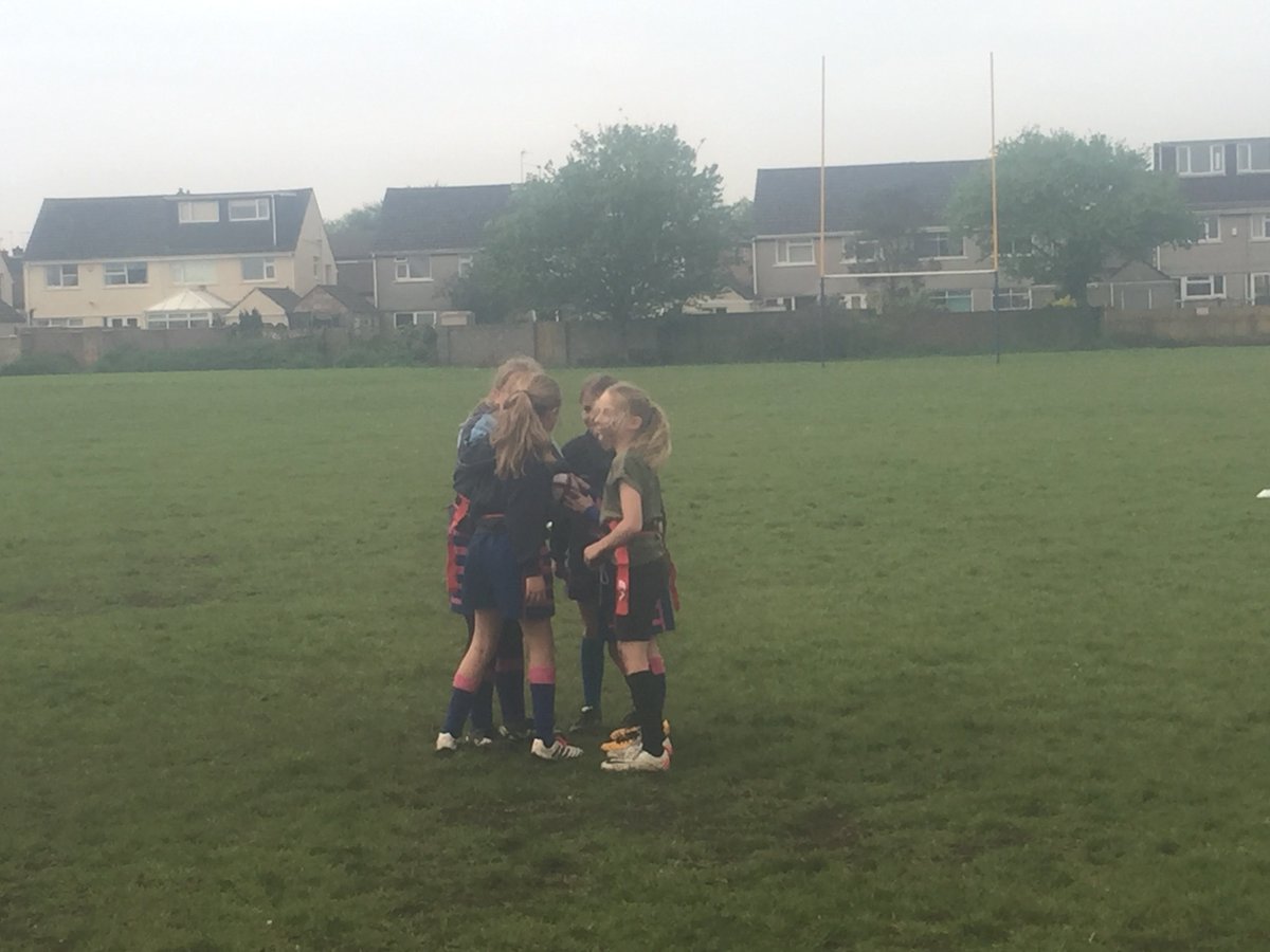 RugbyMariners's tweet photo. Girls getting some TAG Prac in ready for the first weekend of games @RugbyIslanders @RugbyCapitals @RugbyBridgers https://t.co/LED8Tk0KT6