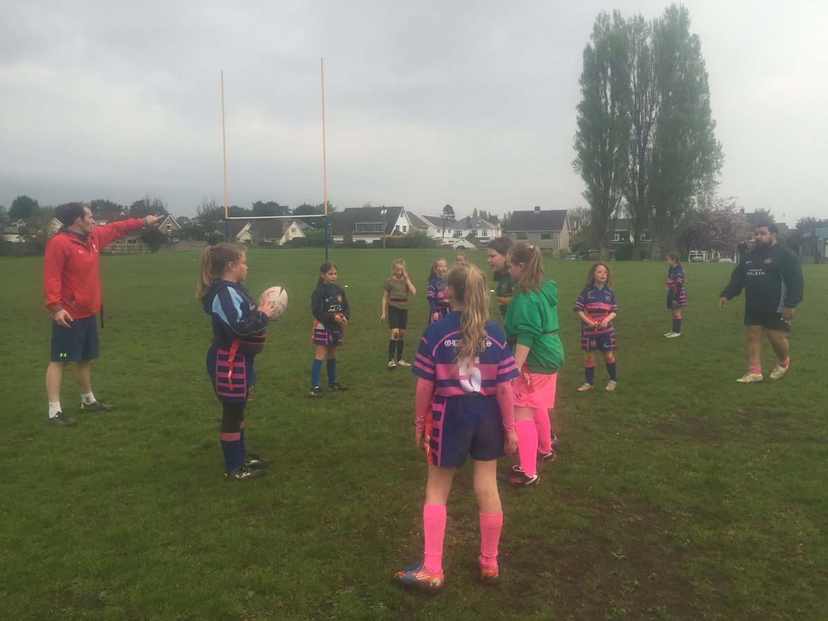 RugbyMariners's tweet photo. Girls getting some TAG Prac in ready for the first weekend of games @RugbyIslanders @RugbyCapitals @RugbyBridgers https://t.co/LED8Tk0KT6