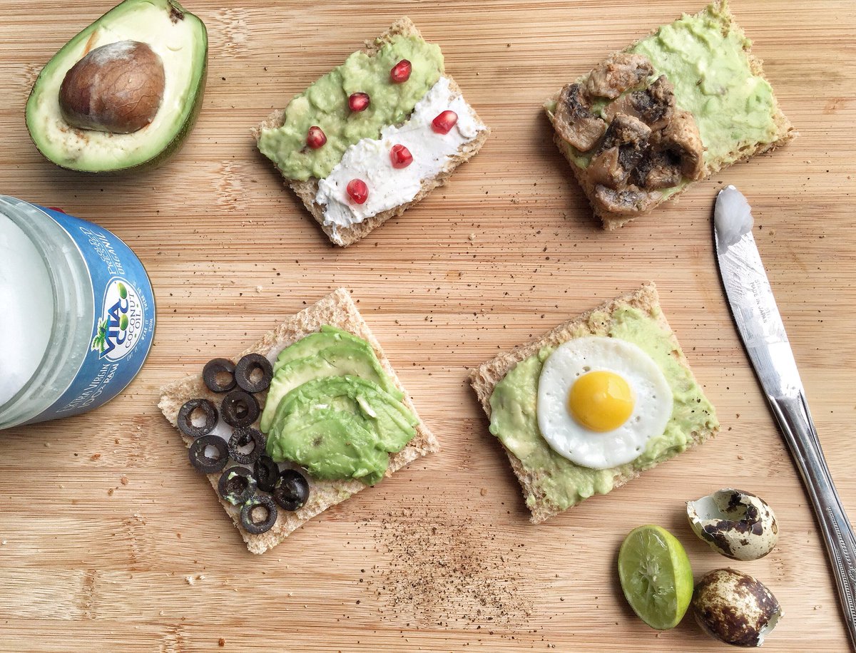 Avo-Toast kinda Tuesday with some <a href="/VitaCocoOilAE/">VitaCocoOilAE</a> for coconuty goodness💚 #uaebloggers #avocado #food #abudhabiblogger