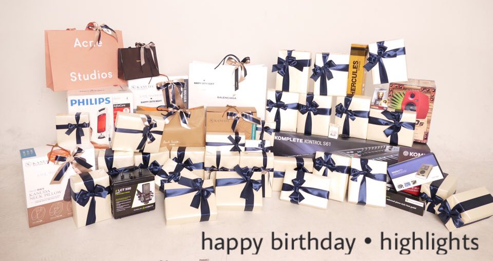 백현 생일 서포트 전달 완료 했어요! 백현이 축하 하기위해 예쁘게 적어주신 메세지도 전달 했습니다. 
 백현이 생일 너무너무 축하해 >_< 
열심히 준비한 선물들아 백현이를 부탁행💕