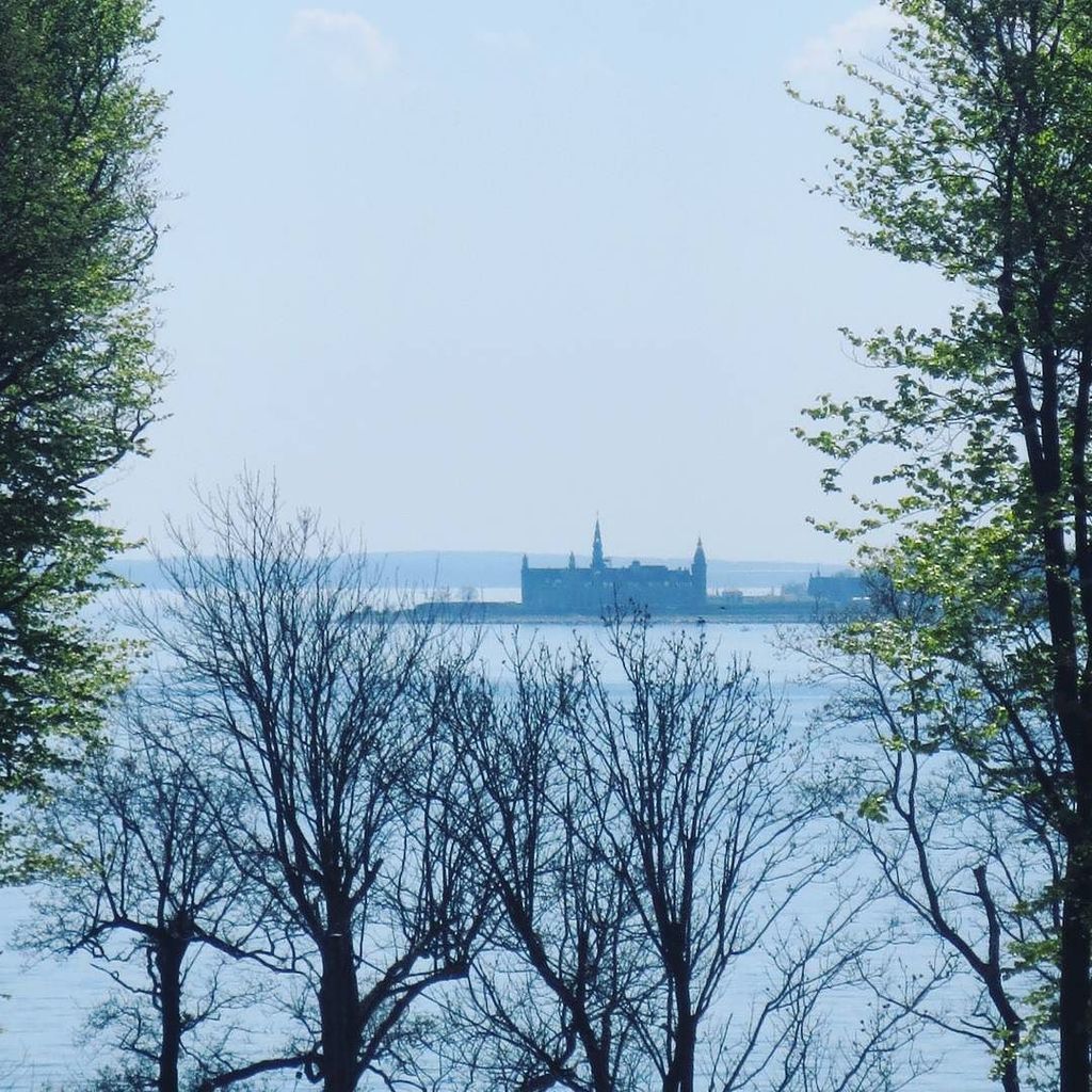 I_Love_Hbg's tweet photo. I Love Helsingborg #ilovehbg #Helsingborg @idalehrmann Udsigt fra Sverige. Der ligger Kronborg jo! #kronborg #kronb… https://t.co/LOmFe6gEQV