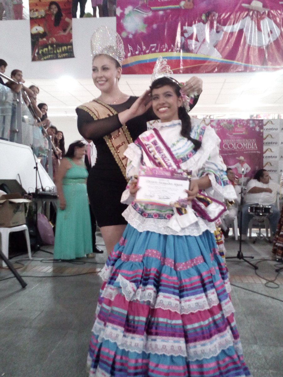 Folcolombia's tweet photo. Meta "Fabiana Alexandra Aguirre Rivera" (NIÑA FOLCLOR COLOMBIA) https://t.co/vwB9dm7xLe