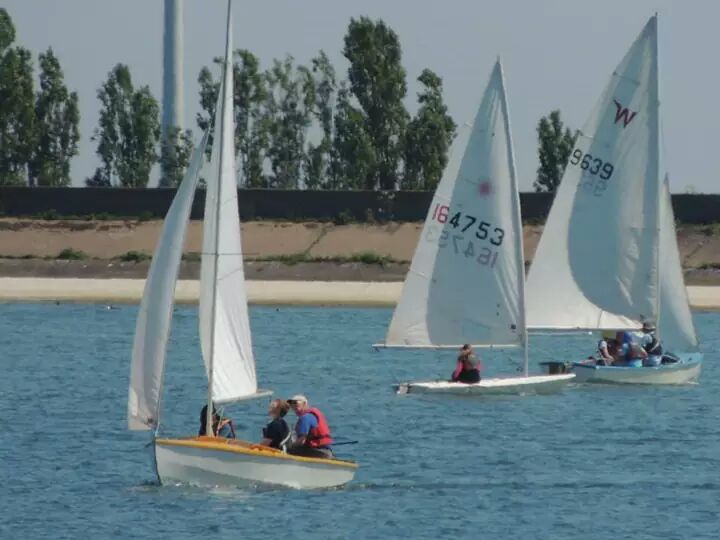 CovenhamSC's tweet image. Always wanted to try sailing? Now is your chance. Come see us tomorrow 10:30-15:30 and have a go for yourself