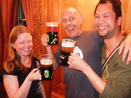 LBA members find novel use for <a href="/cfbboilers/">CFB BOILERS</a> coffee mugs at last night's meeting at Brewers' Hall spot <a href="/Clarkshaws/">Clarkshaws Brewery (@clarkshaws.bsky.social)</a>