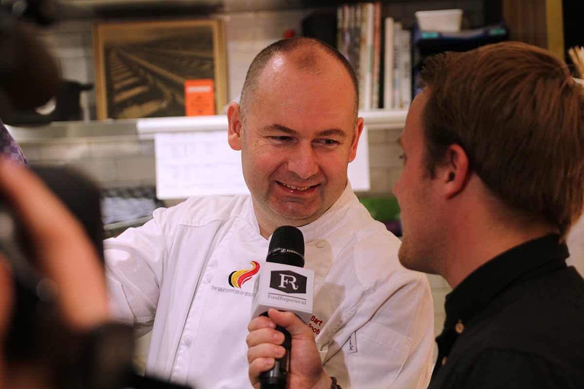 Alle interviews #24hpressroom nu los bekijken op YouTube: bit.ly/1TyUjBM (cc <a href="/TjitzevdDam/">Tjitze van der Dam</a> <a href="/SchipperFrank/">Frank Schipper</a>)