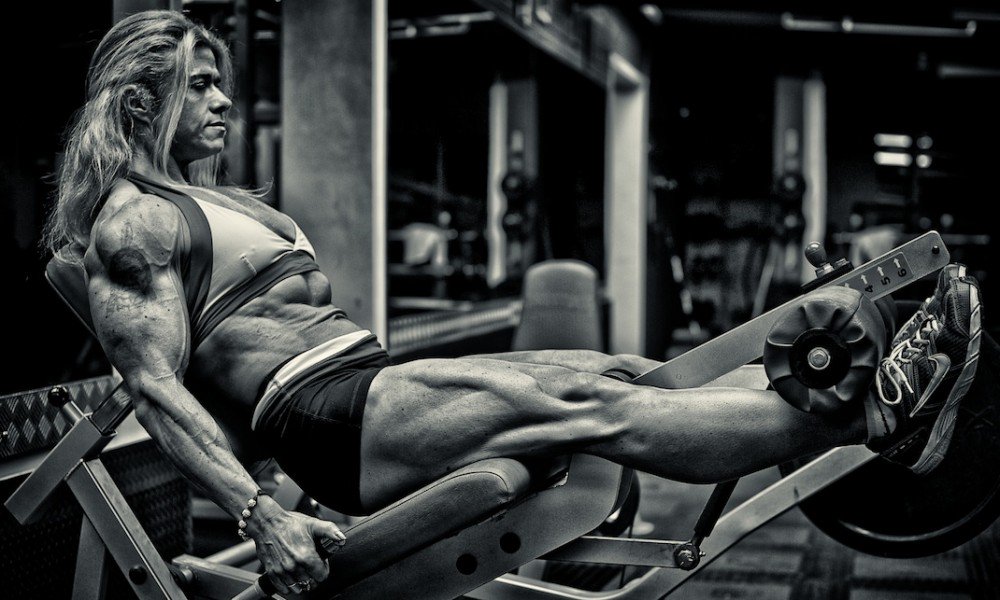 Huge Female Muscle tweet media