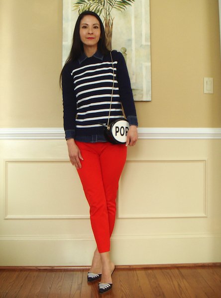 thefashionsalt's tweet photo. Classic stripes and a "Pop" of red https://t.co/yWgLPwDiJ4 https://t.co/GPty8tEuj0