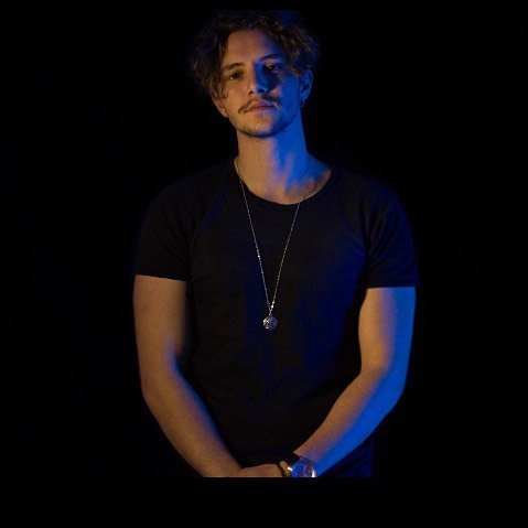 producerpassion's tweet image. #bigroom #bassmusic #propellerheadreason #logicpro #ableton #musicproduction #dubstep #tipoftheday #cheechandchong …