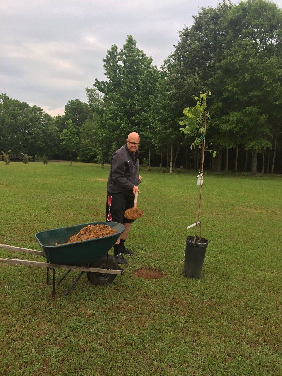 CoachKWatkins's tweet photo. Planting Mandy's Mothers Day gift from Joshua.  Pecan trees, a way to remember her Dad! #pecansheller https://t.co/tKR4YOPmTv