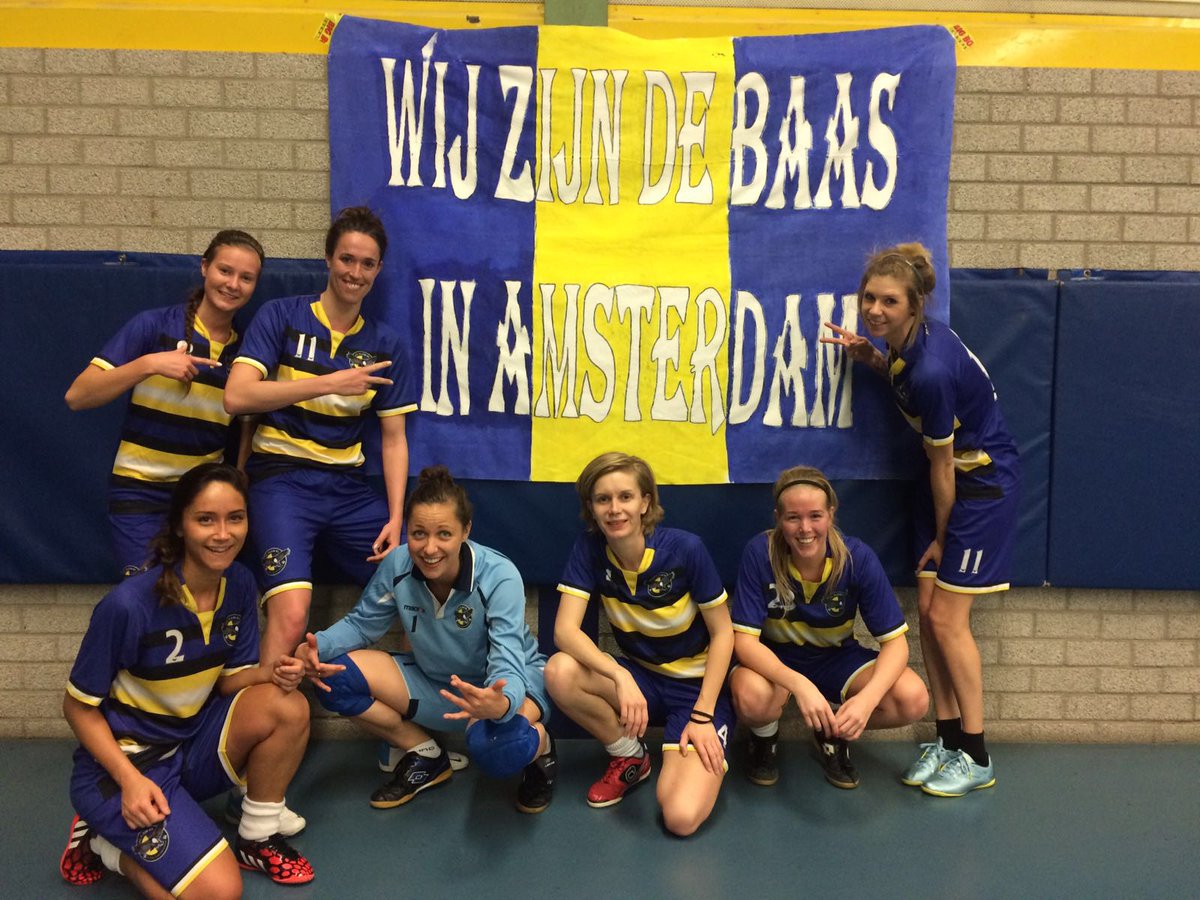 Ook #zaalvoetballen bij de gezelligste #zaalvoetbalvereniging van #Amsterdam? plein83.nl #dames #zaal
