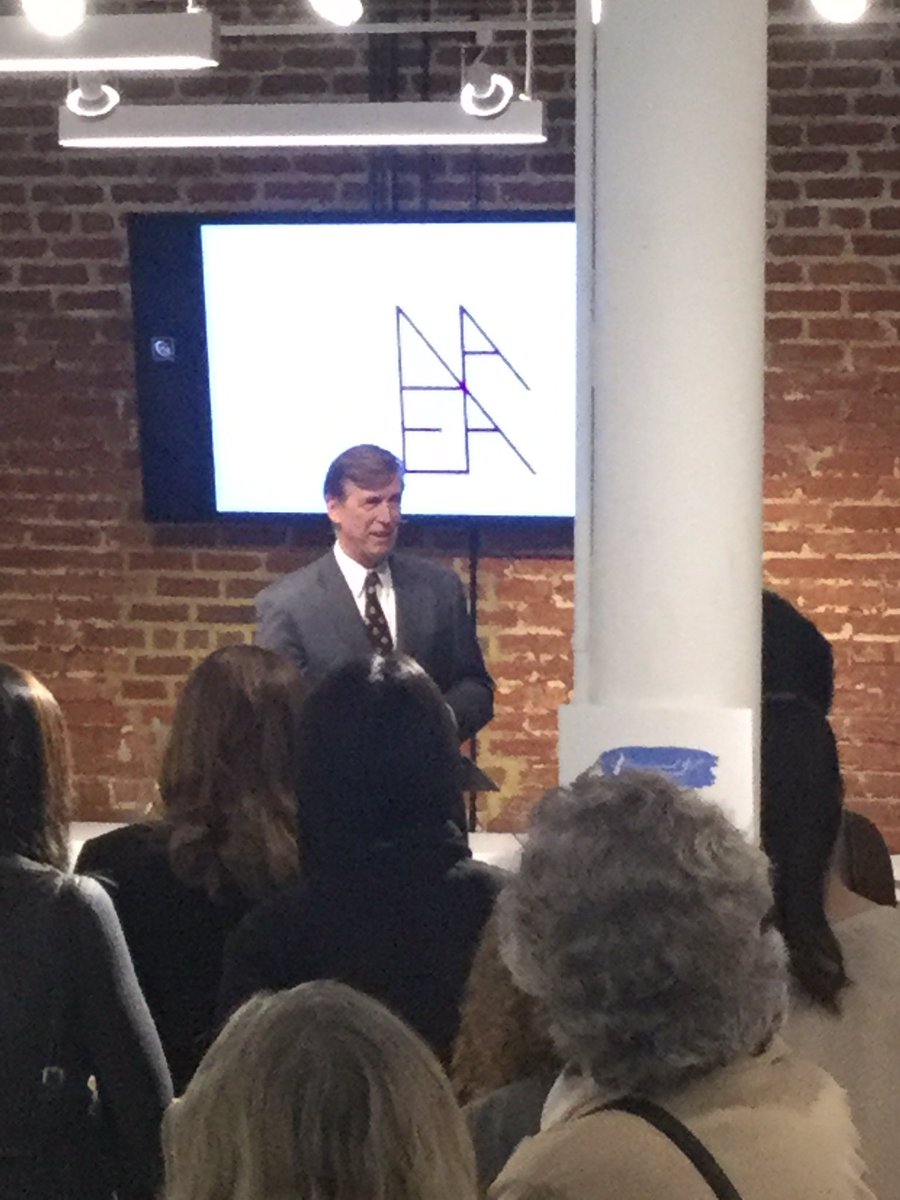 YHS at the Congressional Art Awards with Congressman Don Beyer <a href="/NAEA/">NAEA</a> <a href="/APSArts/">APS Arts Education</a> #artsed #artmatters <a href="/YorktownPhoto/">YHS Photography</a>