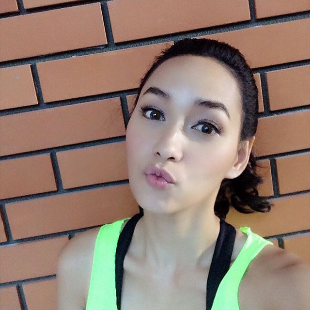 คิดถึงกันให้ทำปากจู๋ 😚 #สวัสดีค่ะพี่บี