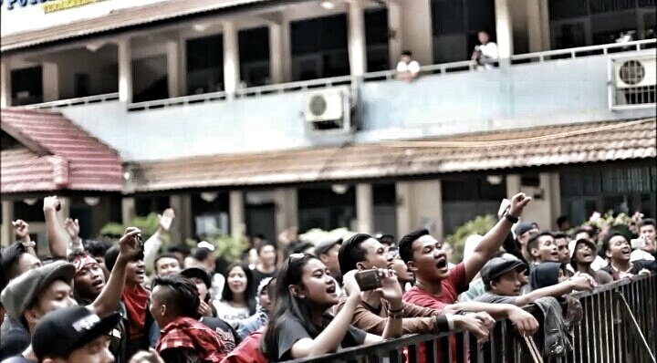 SUISIN_OFFICIAL's tweet photo. Next #SUISINDAY
• 21 MEI 2016, JOGJA
• 29 MEI 2016, SEMARANG
• 16 JULI 2016, DENPASAR
Los Sinatras 🍻 Be there guys ! https://t.co/N2z4HILbrr